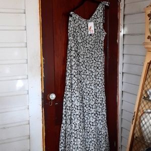 Pretty Gardens sz XL one shoulder floral multi tiered maxi dress NWT